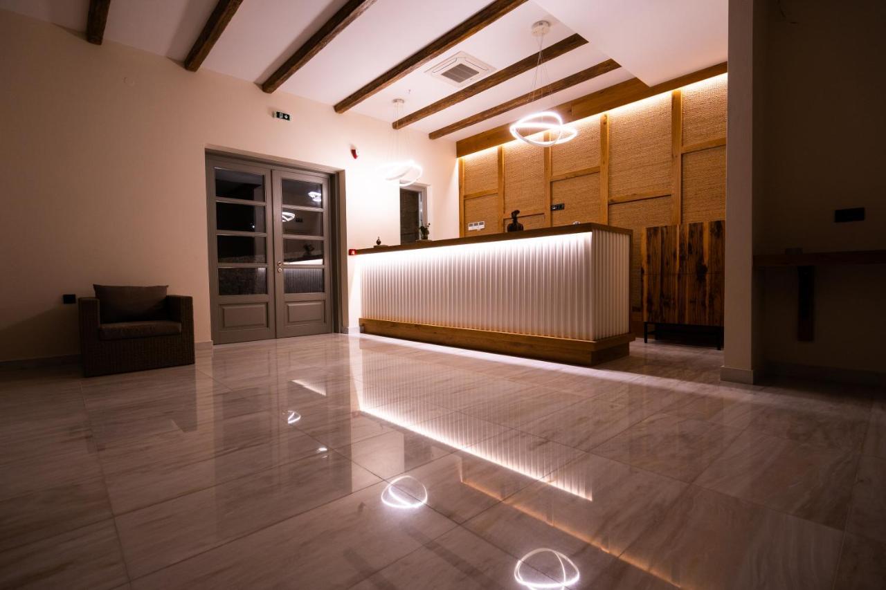 Kouros Blanc Resort & Suites Pounda Exteriör bild