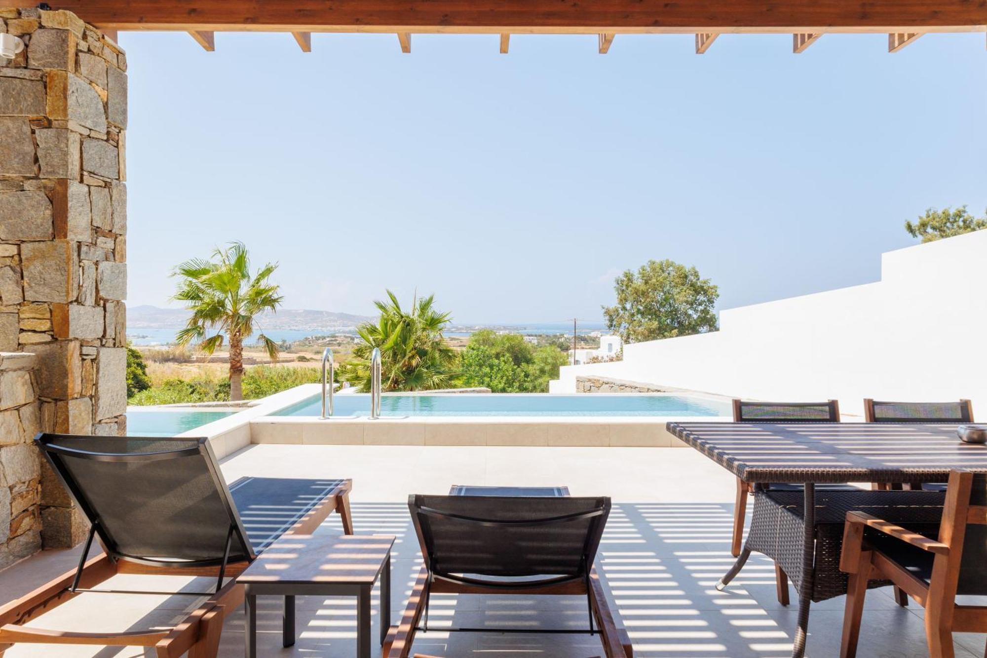 Kouros Blanc Resort & Suites Pounda Rum bild